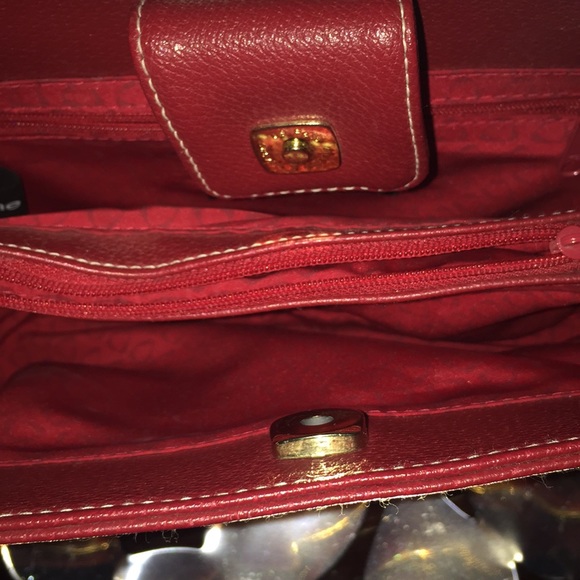 Red purse - Picture 7 of 7